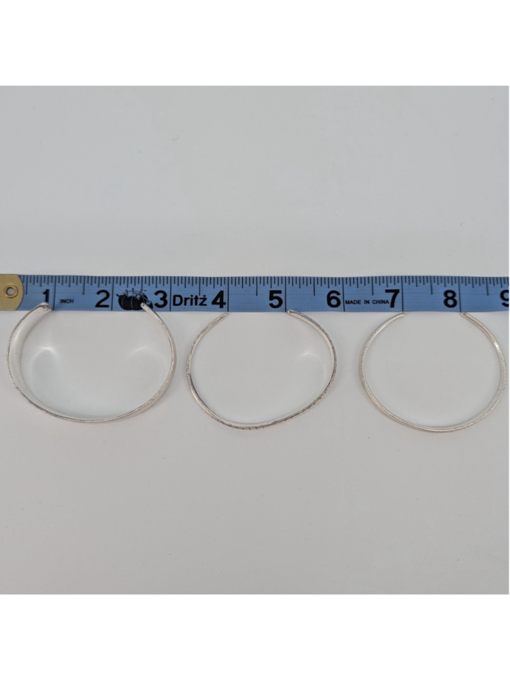 Kendra Scott Tiana Bright Silver Cuff Bracelet Set 3 Hammered Asymmetrical - Picture 13 of 13